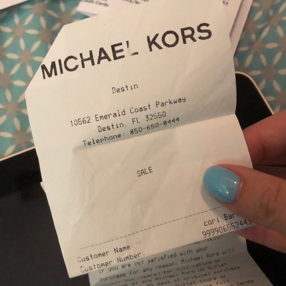 Authentic MK duffel bag - Picture 6 of 6